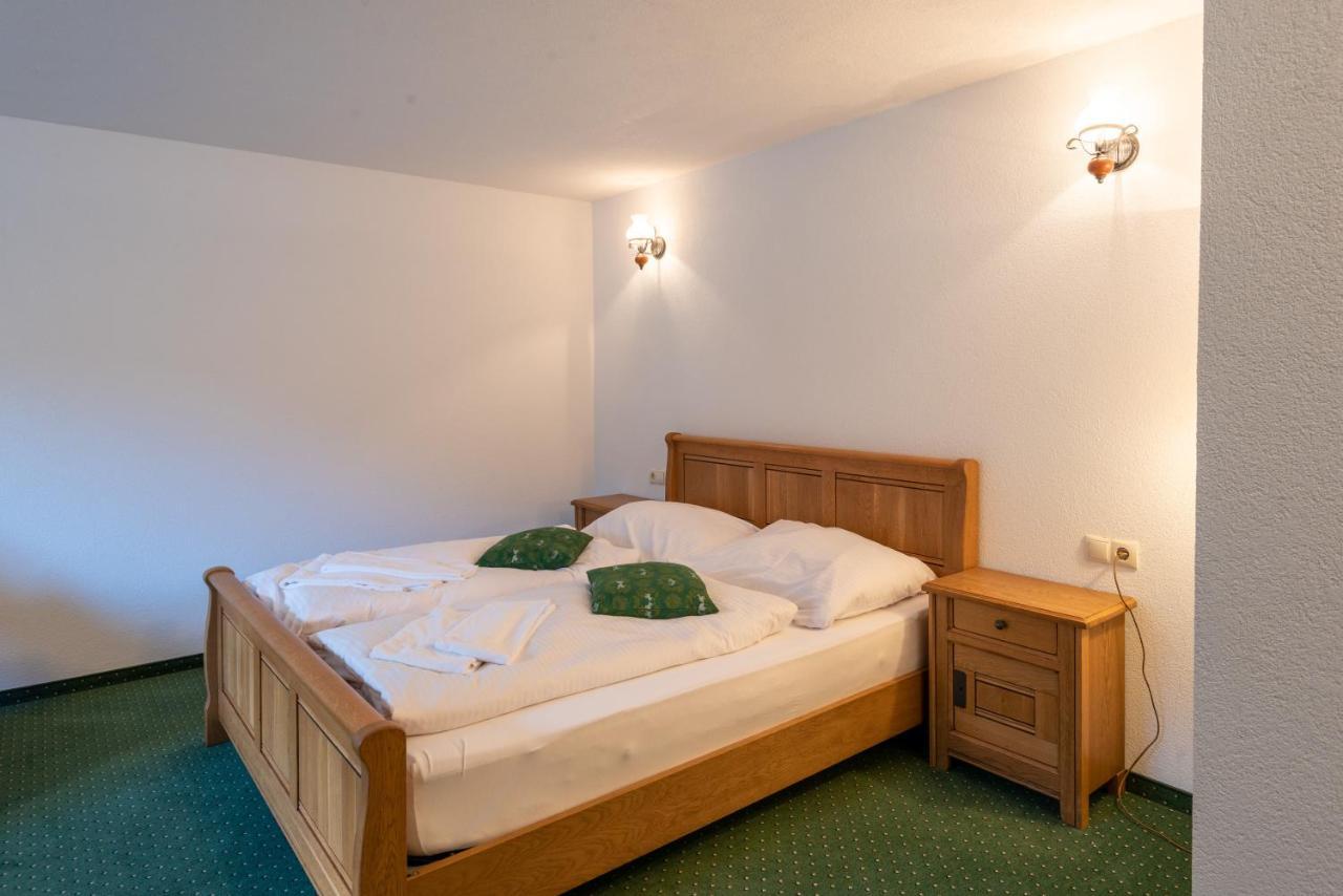 Ferienwohnungen Hirschen Bichlbach Exterior foto
