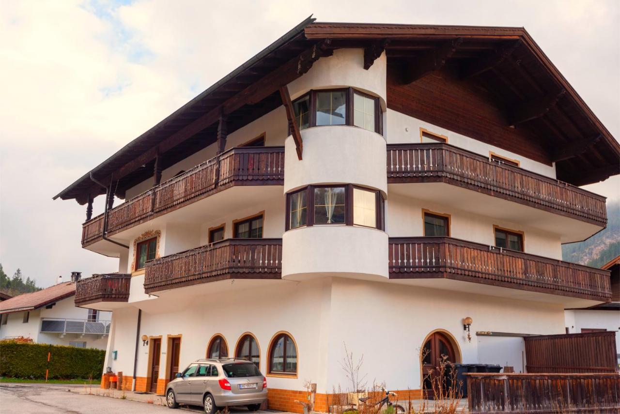 Ferienwohnungen Hirschen Bichlbach Exterior foto